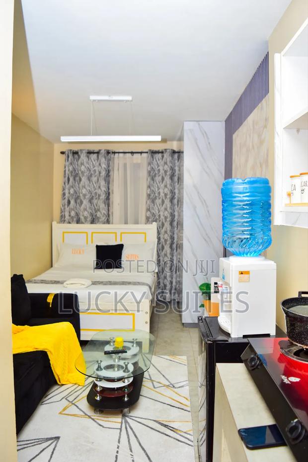 Calm Stay Studio With Scenic Trees View Perfect For Long-term Stays