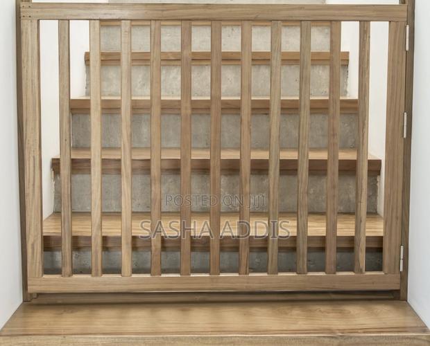 Wooden Baby Gate - thumbnail 2