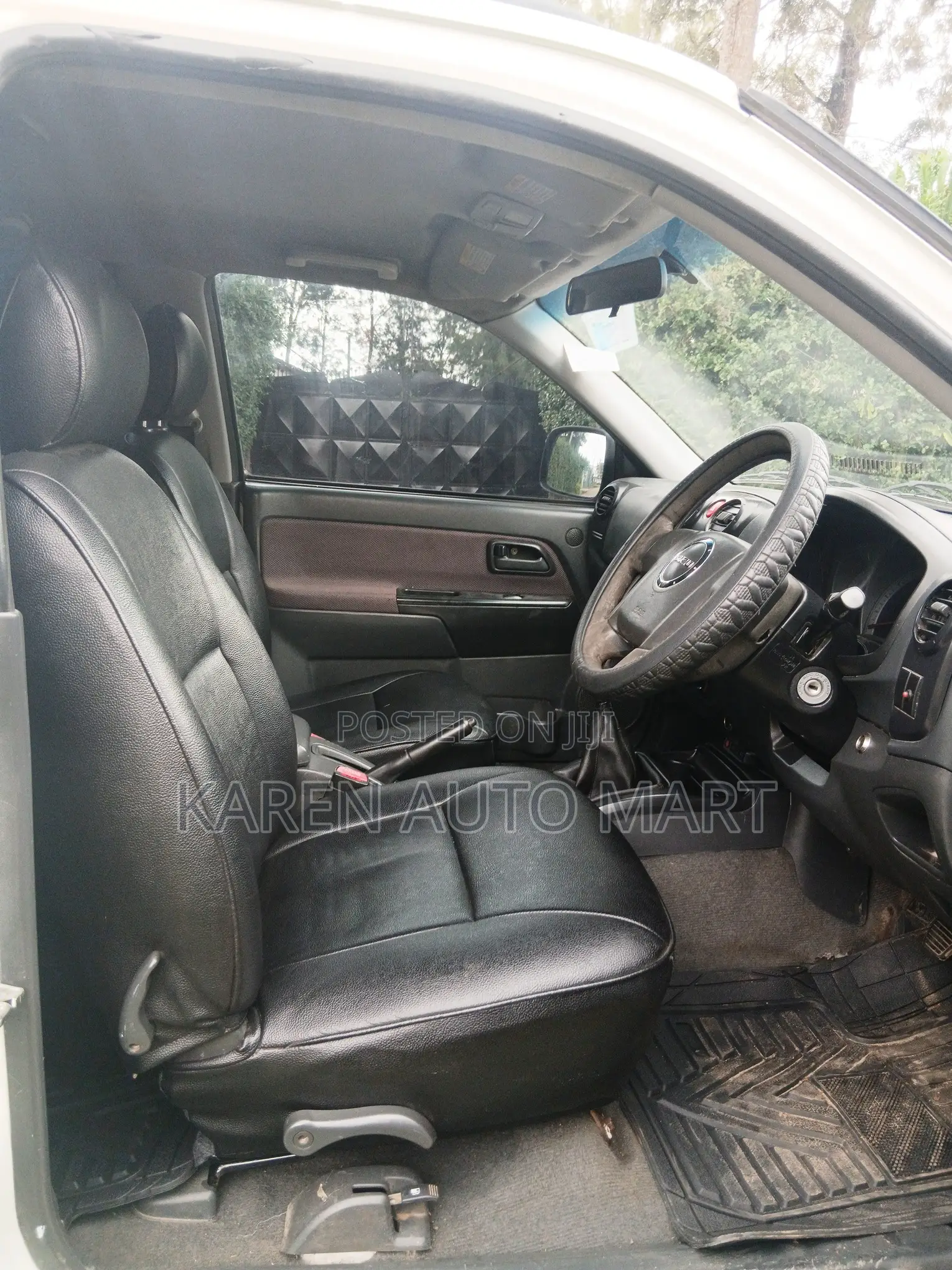 Isuzu D-MAX 2014 White