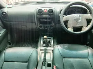 Isuzu D-MAX 2014 White