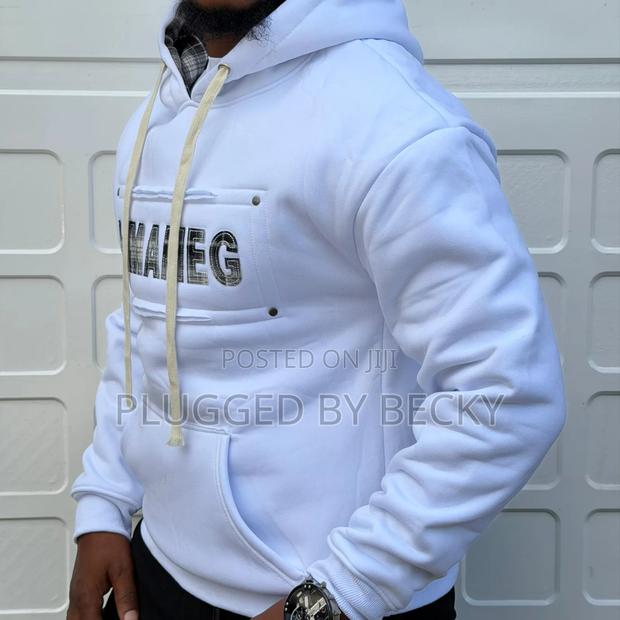 Hoodies
(Classic)