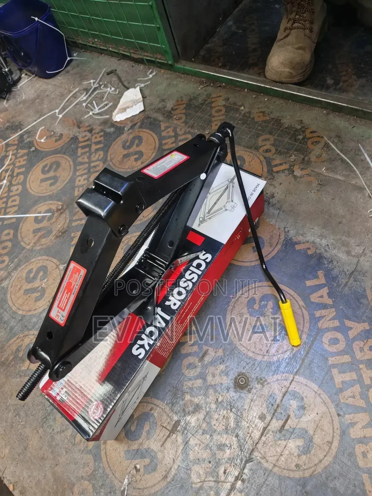 Sessor Jerk 2t With Lifting Rod