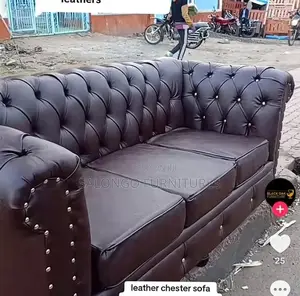 Brown Chester Seat