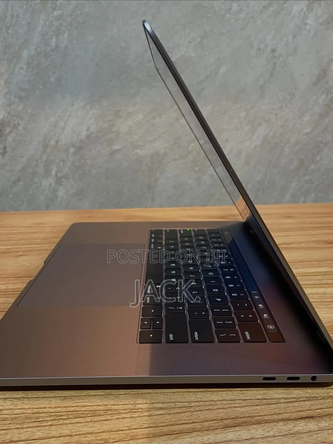 Laptop Apple MacBook Pro 2019 32GB Intel Core i9 SSD 1T