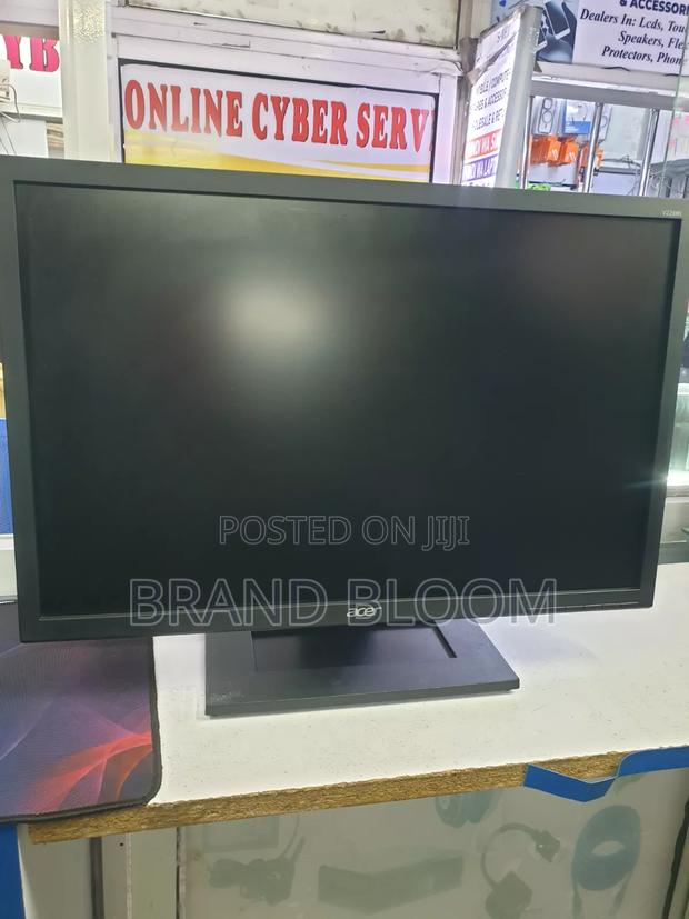 Acer 22" Monitor - main view