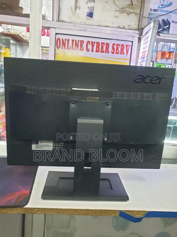 Acer 22" Monitor - thumbnail 2