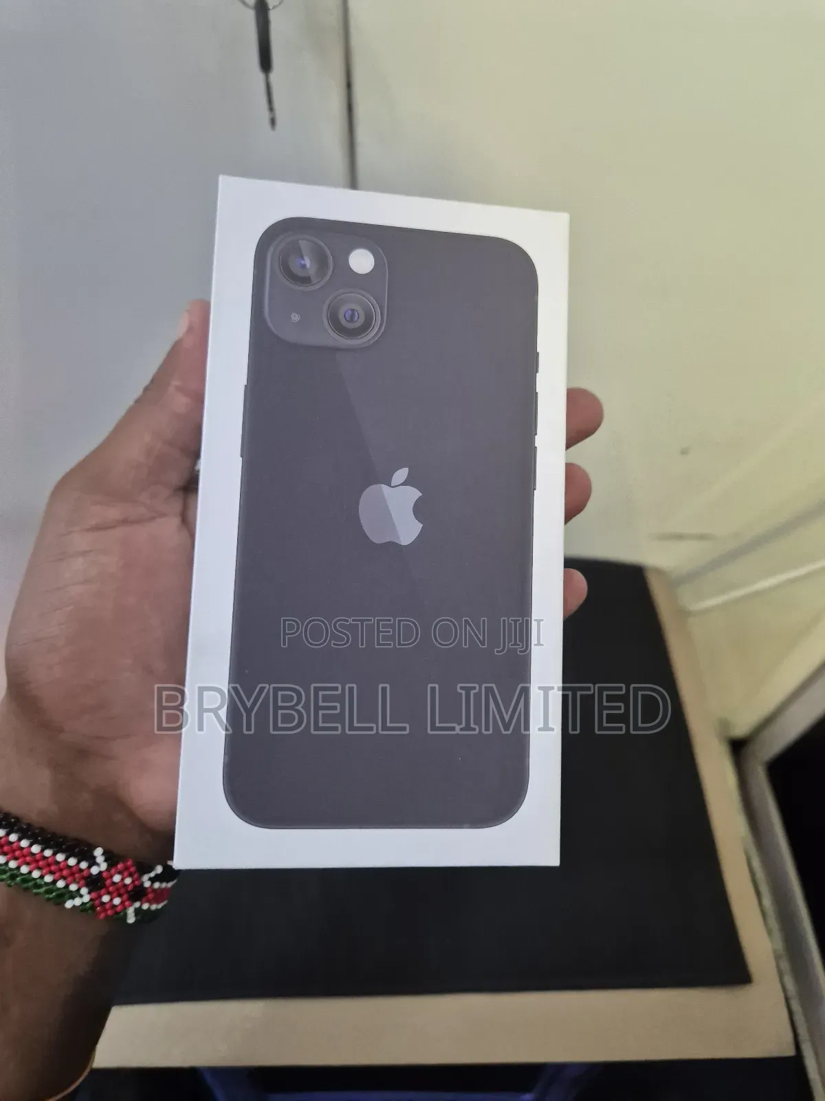 New Apple iPhone 13 128 GB Black