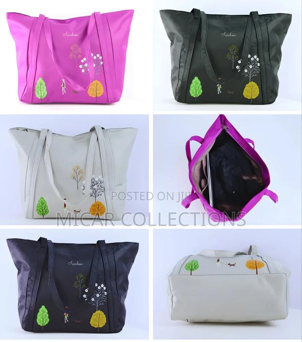 Large Size Fashionable Tote Bag