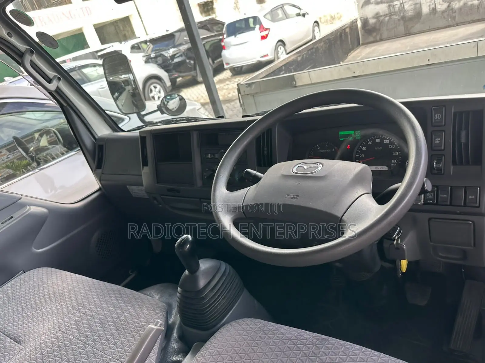 Mazda Taitan 2019 White
