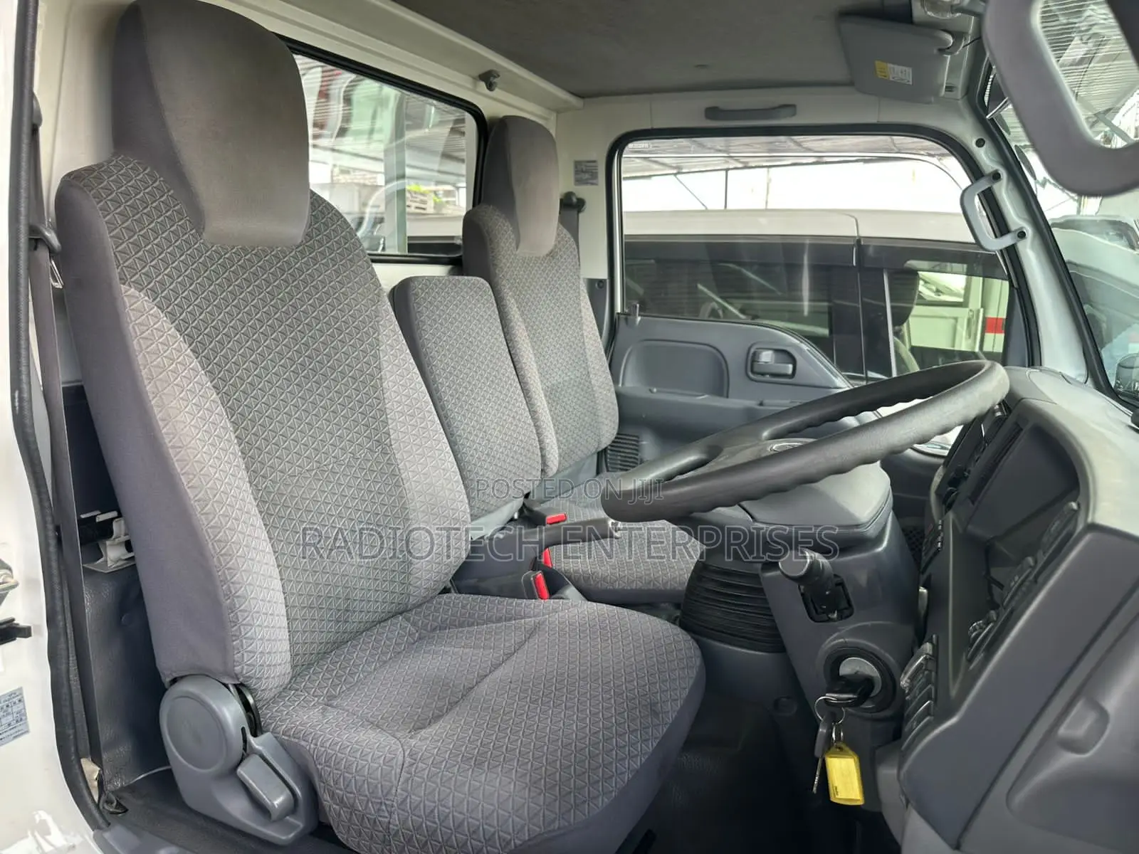 Mazda Taitan 2019 White