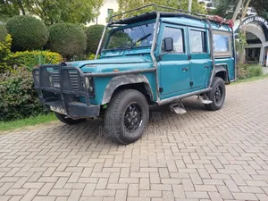 Land Rover Defender Base 4x4 1993 Blue