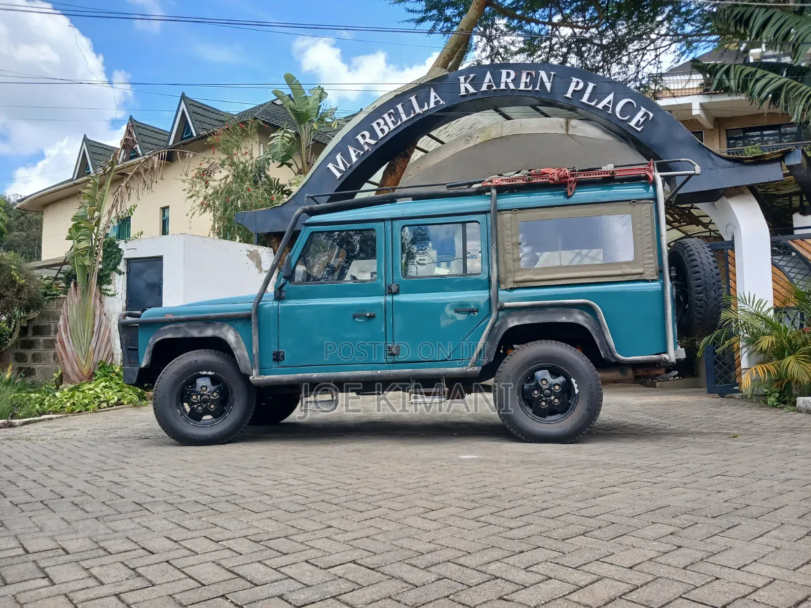 Land Rover Defender Base 4x4 1993 Blue