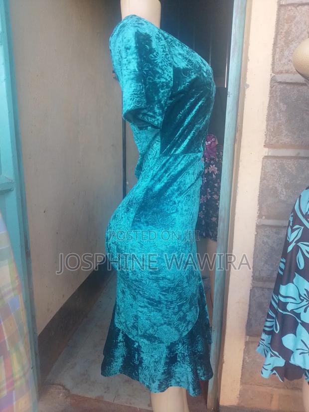 An Outdoor Cloth - thumbnail 2