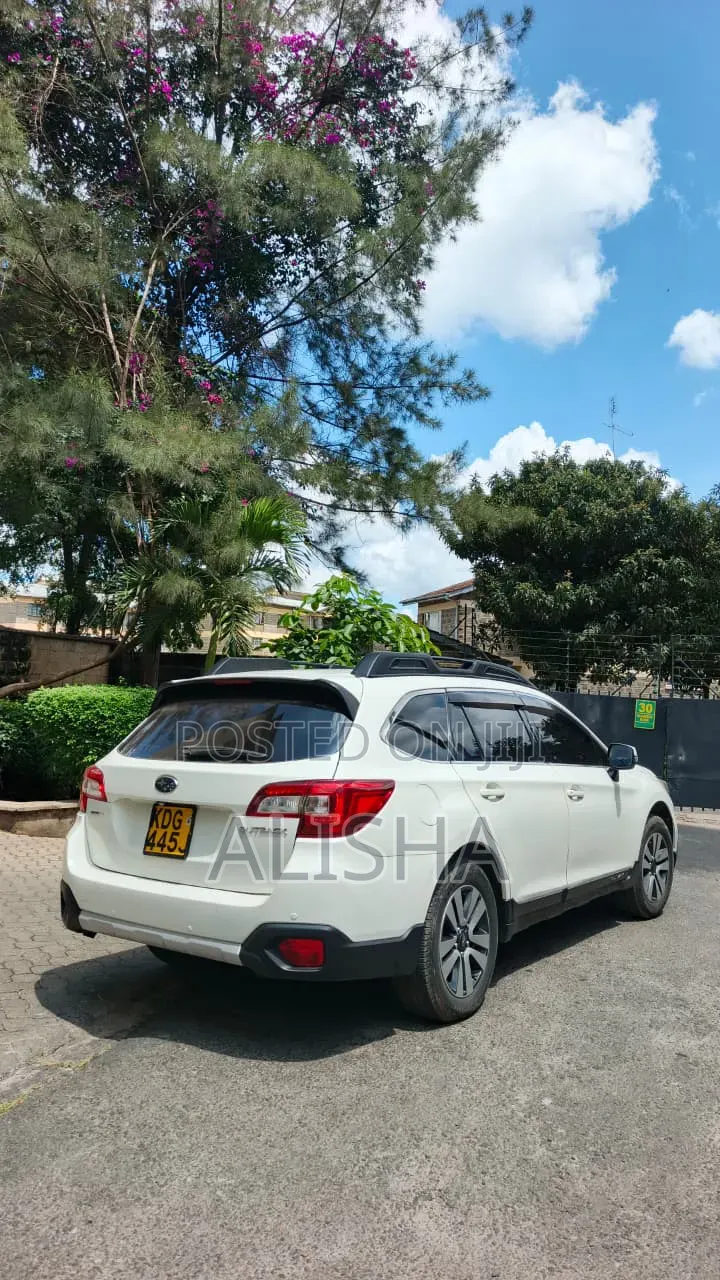 Subaru Outback 2015 White