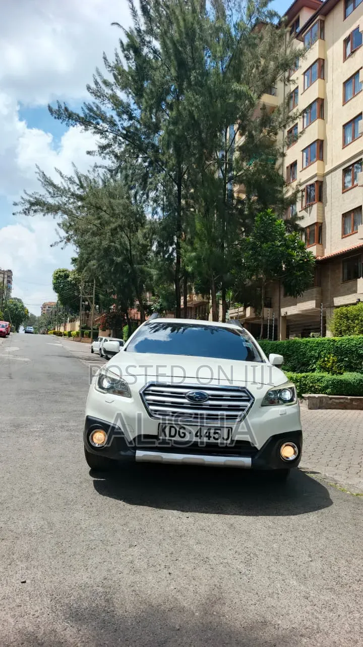 Subaru Outback 2015 White