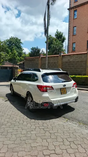 Subaru Outback 2015 White