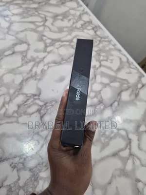 New Samsung Galaxy Z Fold6 256 GB Blue