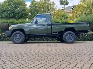 Toyota Land Cruiser 2017 Green