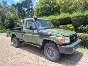 Toyota Land Cruiser 2017 Green