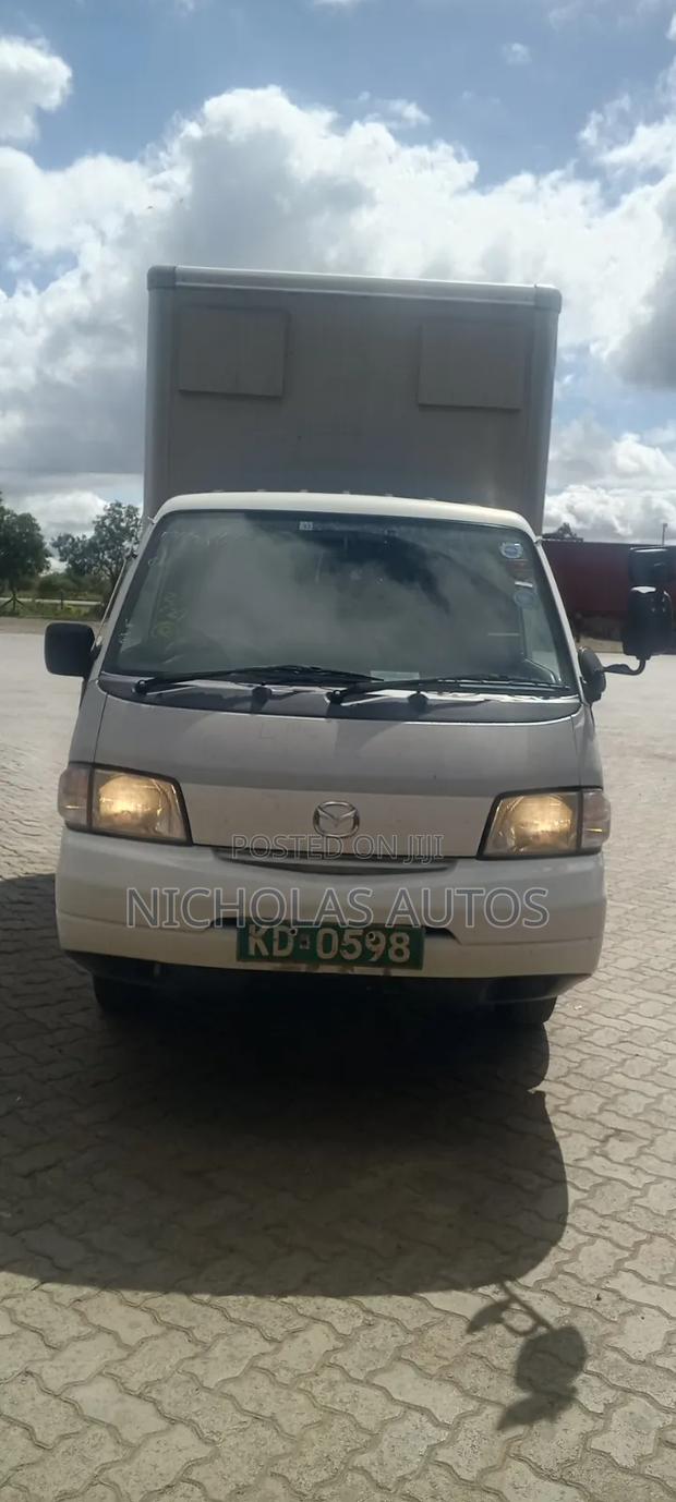 Mazda Bongo Pickup - thumbnail 7