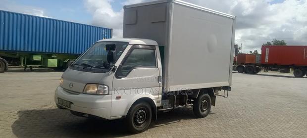 Mazda Bongo Pickup - thumbnail 8