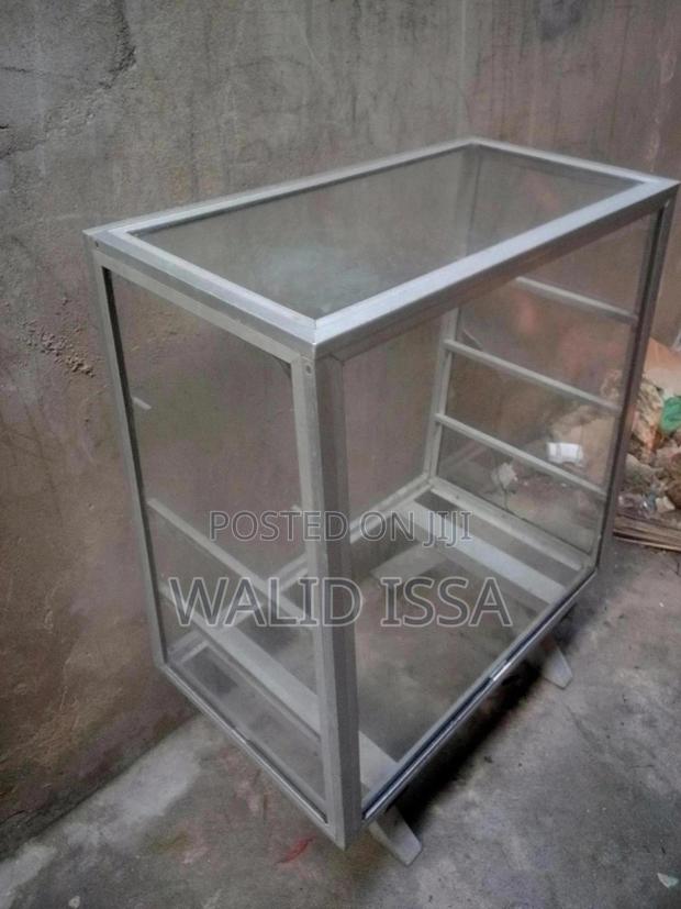 Aluminium Glass Display - thumbnail 2