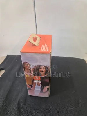 JBL Clip 5 White Speaker