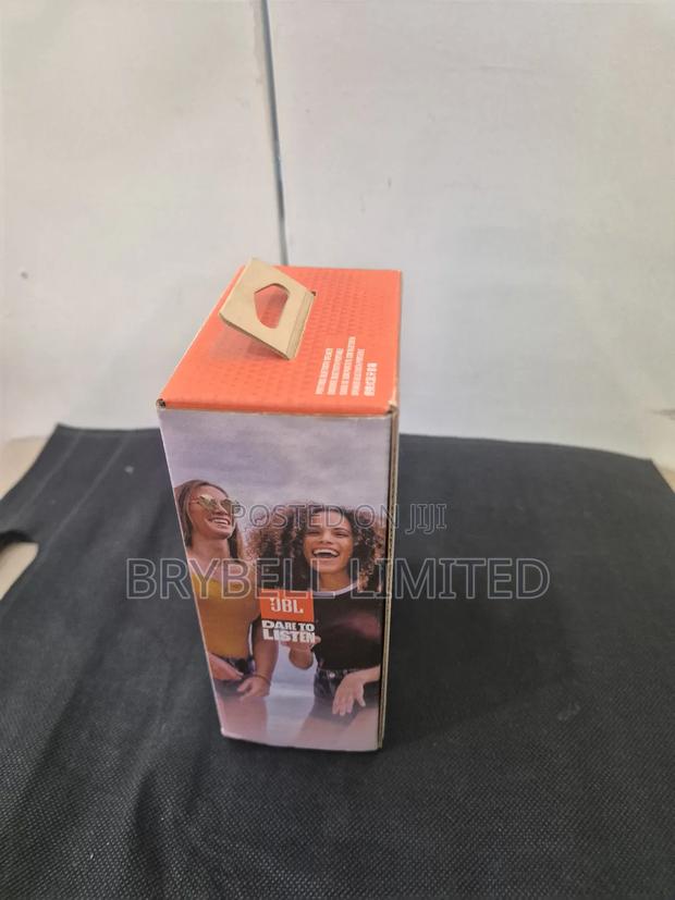 JBL Clip 5 White Speaker - thumbnail 2