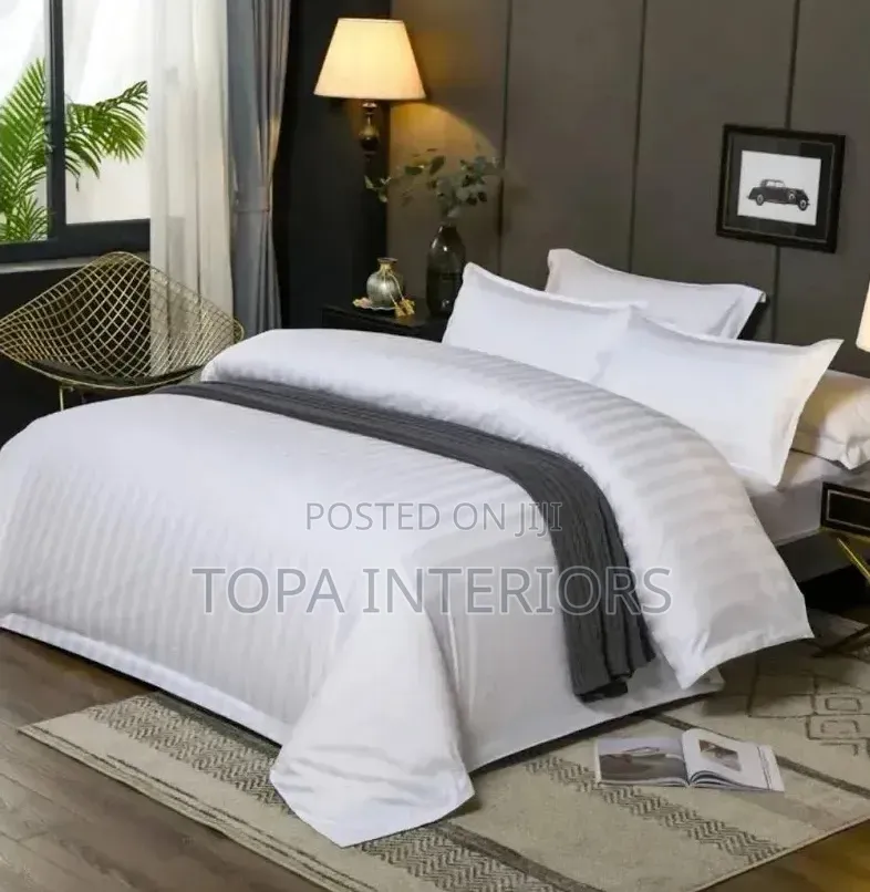 Hotel Style Striped White Duvet Covers Set