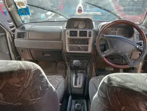 Mitsubishi Pajero 2001 Silver