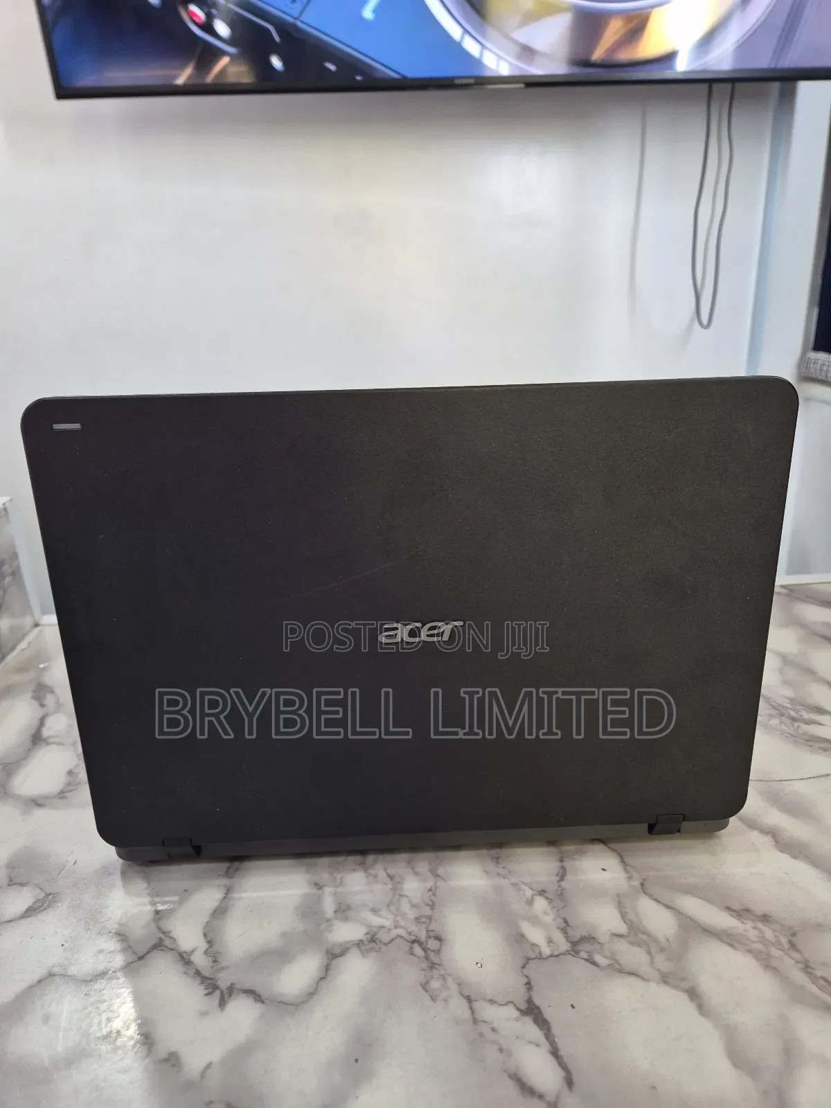 Laptop Acer TravelMate B 4GB Intel Celeron SSHD+SSD 72GB