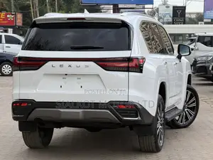Lexus LX 600 2023 White