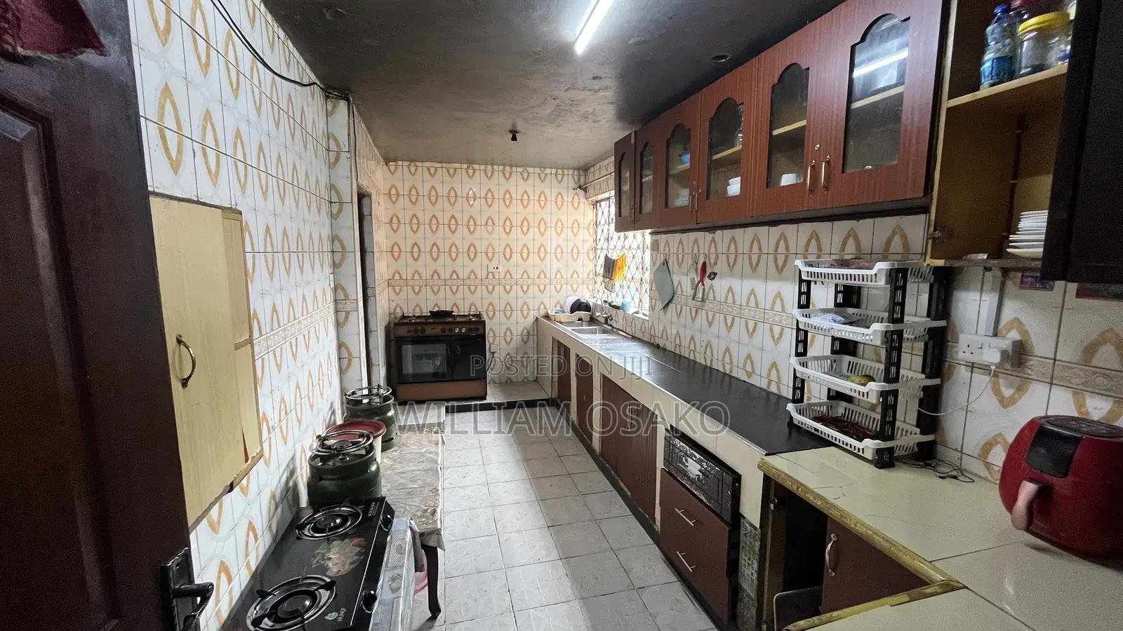 7bdrm Mansion in Nasra Gardens Estate, Komarock for sale