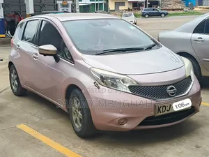 Nissan Note 2015 Pink