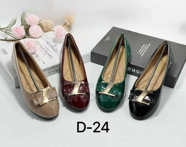 Shoe Selling - thumbnail 5