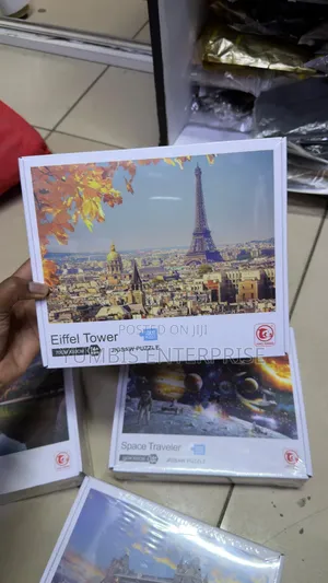Jigsaw Puzzles at KSH 1500 a Set of 1000 Pieces