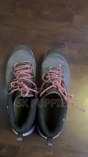 Waterproof Hiking Boots – Durable Outdoor Performance