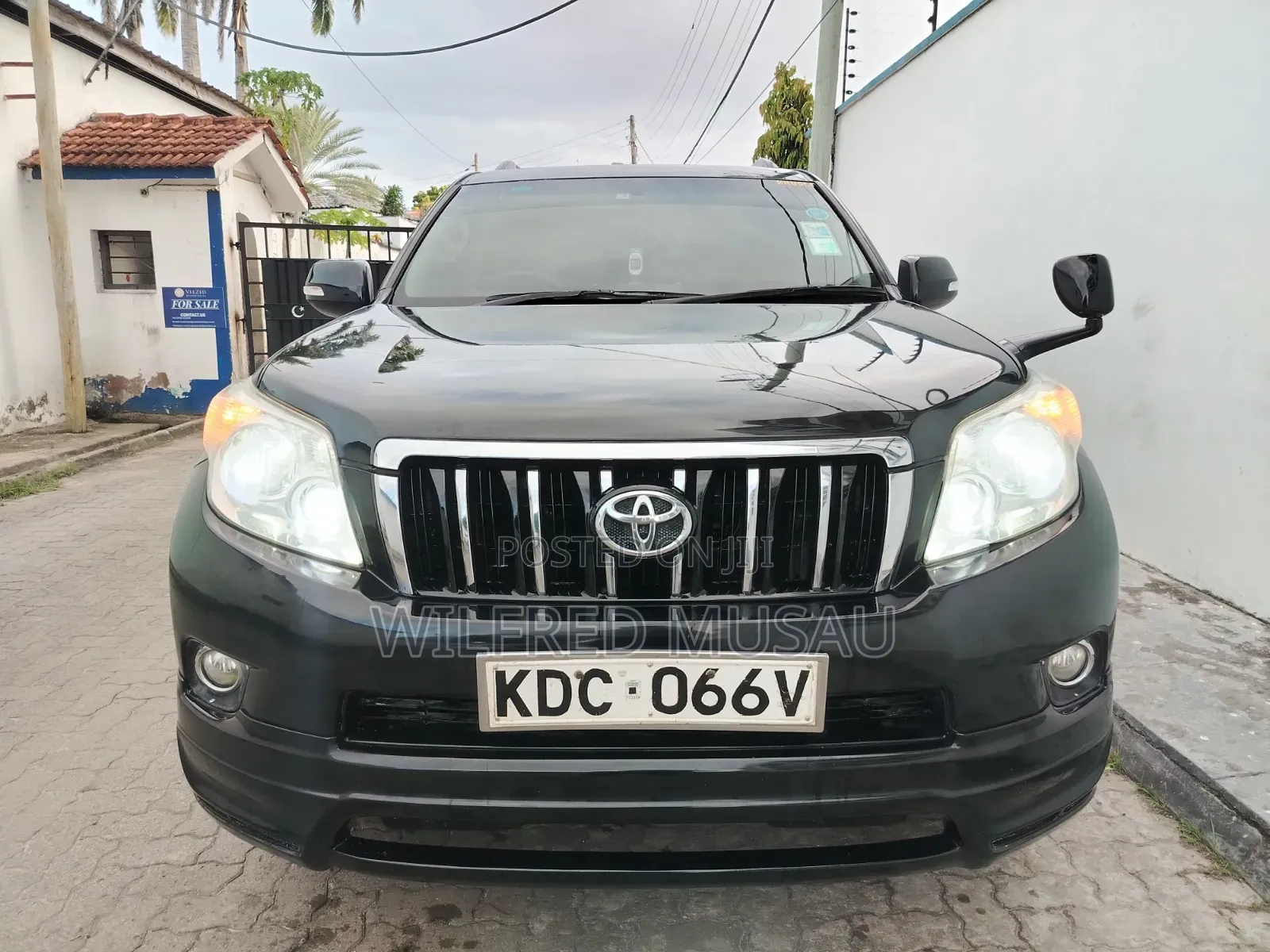 Toyota Land Cruiser Prado 2.7 2018 Black