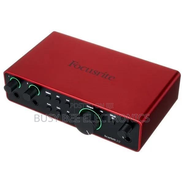 Focusrite Scarlett 2i2 4th Generation - thumbnail 3