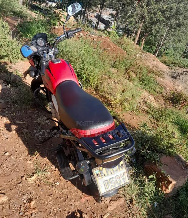 Bajaj Boxer 2025 Red - thumbnail 3