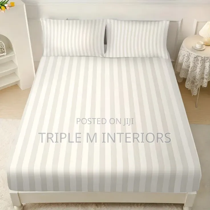 Elegant Hotel-Style White Stripe Bedding Set