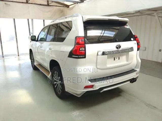 Toyota Land Cruiser Prado 2.7 2020 White