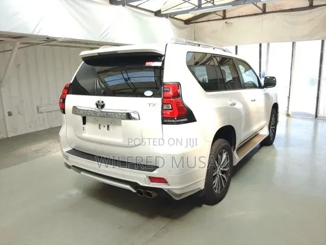 Toyota Land Cruiser Prado 2.7 2020 White