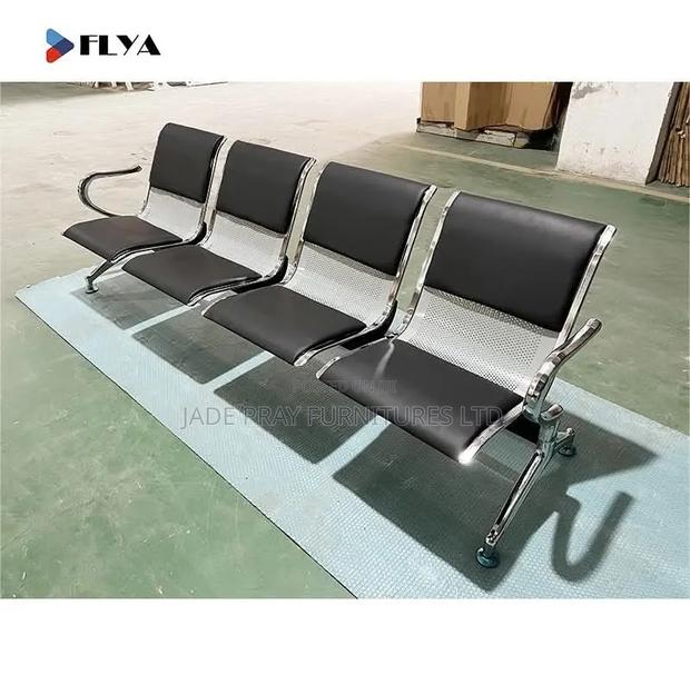 4sitter Waiting Bench