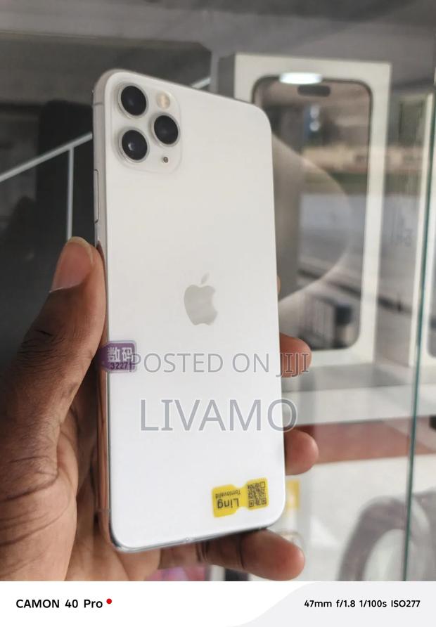 Apple iPhone 11 Pro Max 256 GB White - thumbnail 2