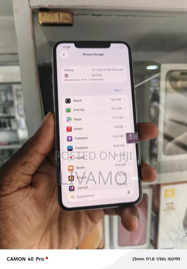 Apple iPhone 11 Pro Max 256 GB White - thumbnail 7