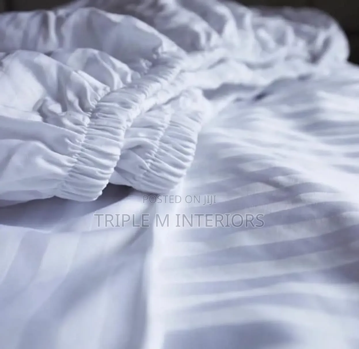 Executive Hotel White Striped Bed Linen Set