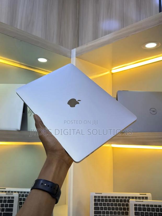 Laptop Apple MacBook Pro 16GB Apple M1 Pro SSD 512GB - thumbnail 3