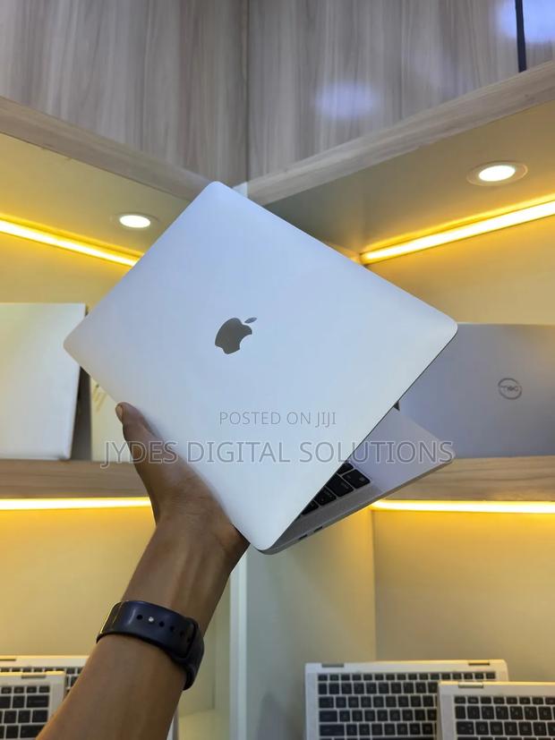 Laptop Apple MacBook Pro 16GB Apple M1 Pro SSD 512GB - thumbnail 4