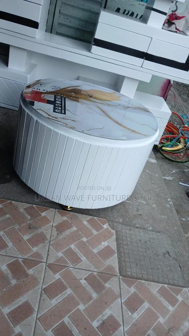Round Best Nesting Tables - main view